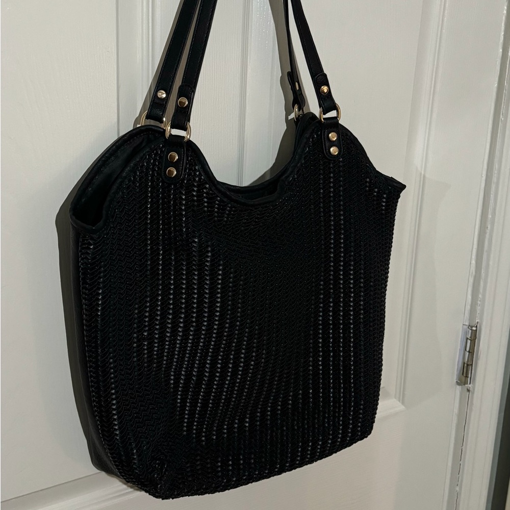 Mystique Purse Black like new, only used a few times